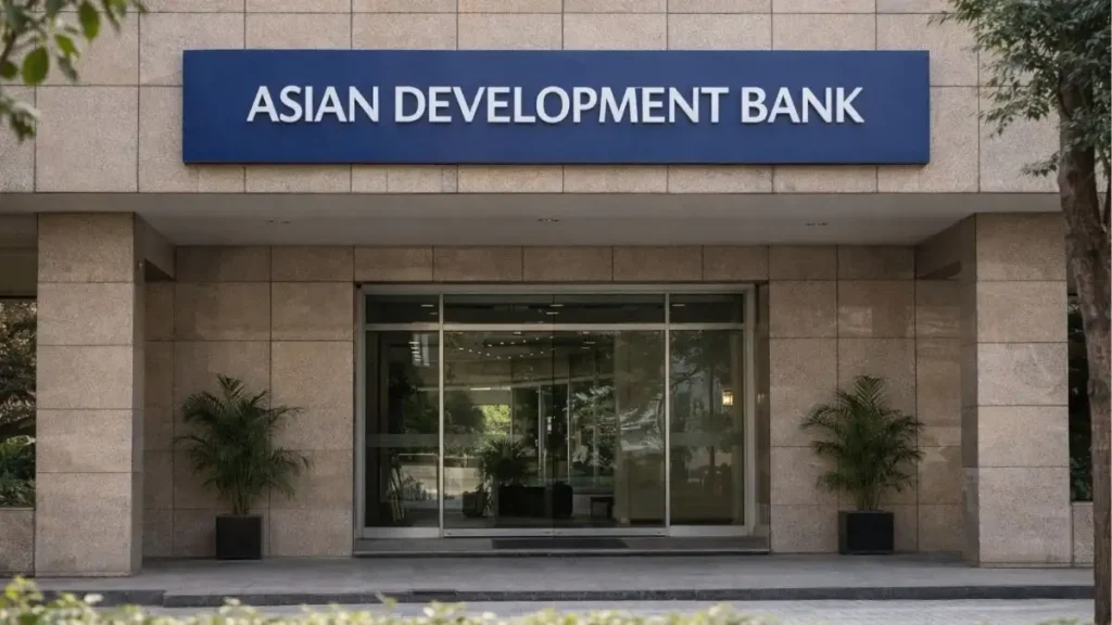 ADB Forecasts Better Pakistan Growth, Higher Inflation Risks